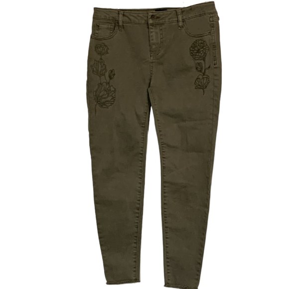 Celebrity Pink Skinny Ankle Flower Jeans - Picture 1 of 9